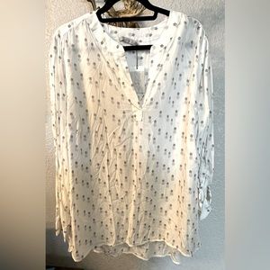 Dalia- Distinctive Design